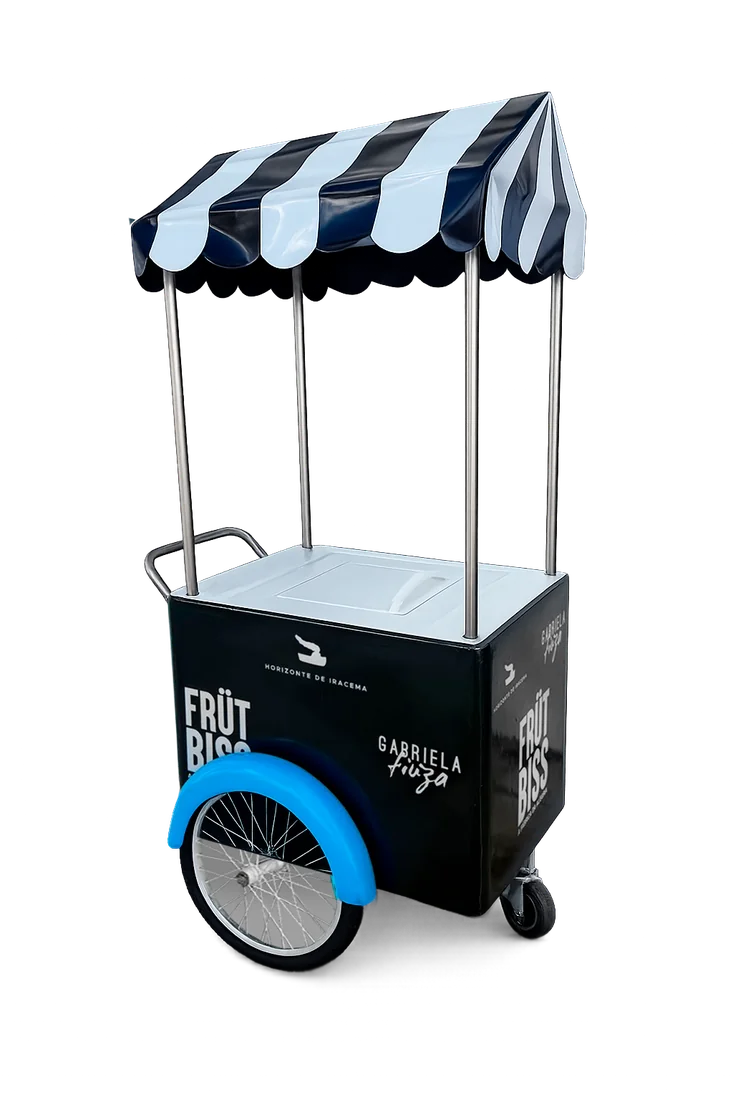 Carrinho FrutBiss personalizado com toldo listrado